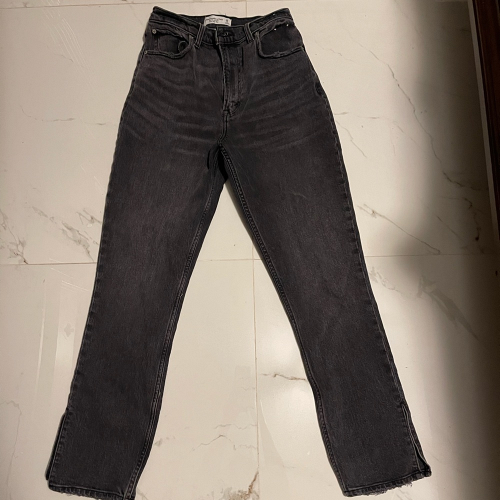 Abercrombie and Fitch Black Faded Split Hem Jeans size 26 90s Straight